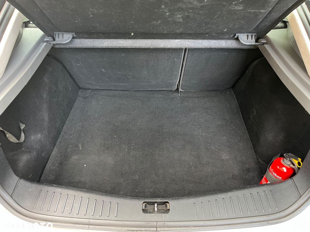 Ford Focus 1.6 16V Titanium - 14