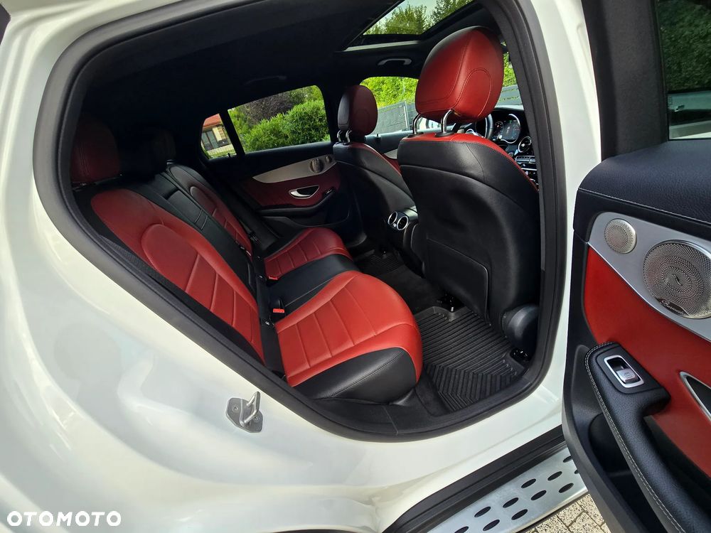 Mercedes-Benz GLC - 13