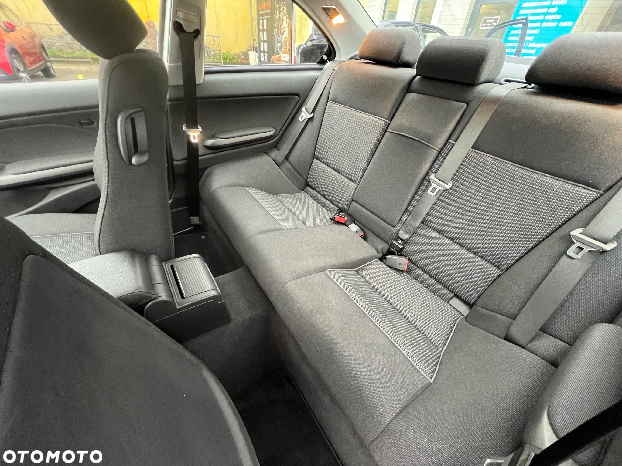 BMW Seria 3 318 Ci - 19