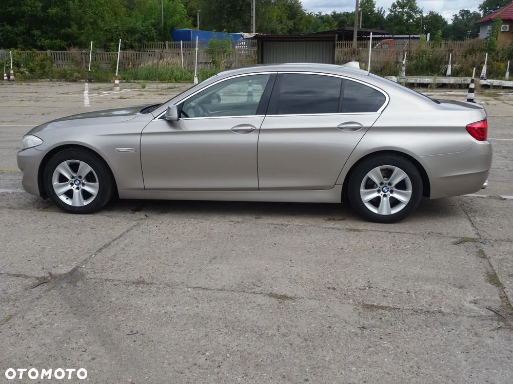 BMW Seria 5 520d - 11