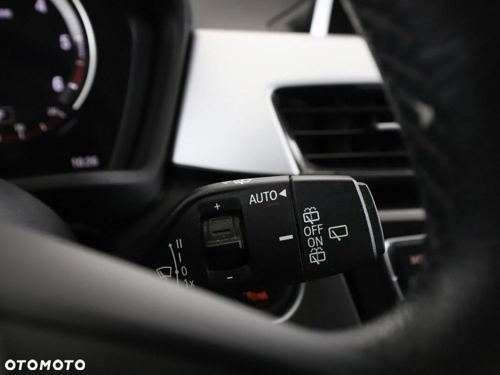 BMW X1 sDrive18d Advantage - 32