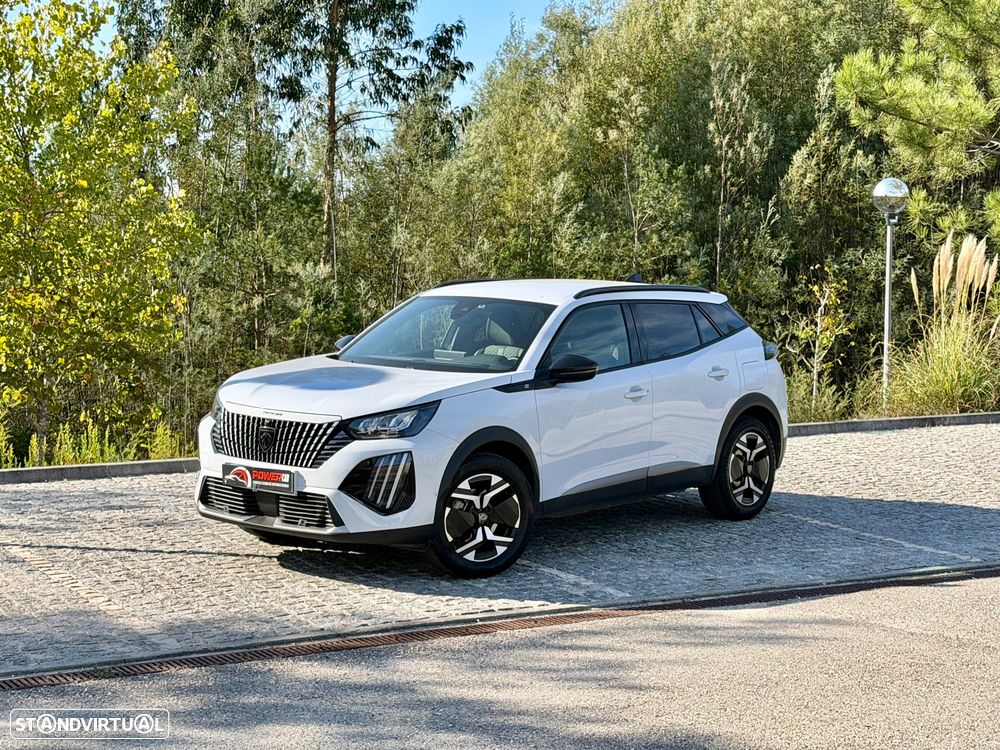 Peugeot E-2008