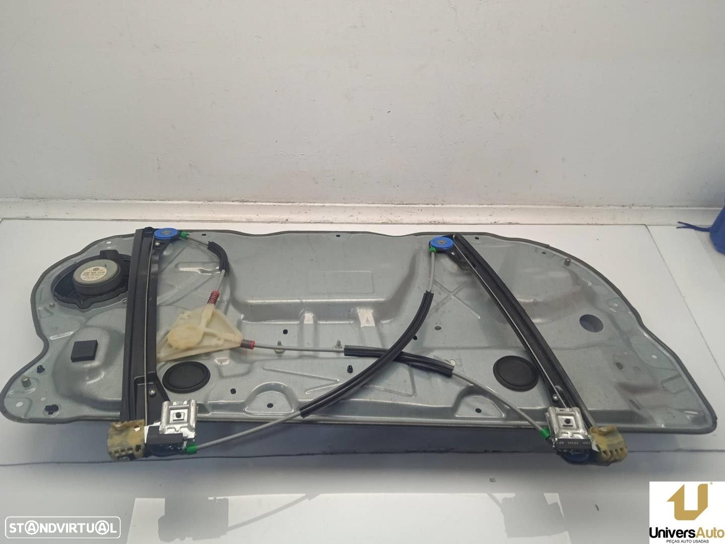 ELEVADOR DE VIDRO FRONTAL DIREITO VOLKSWAGEN POLO 2002 - - 4