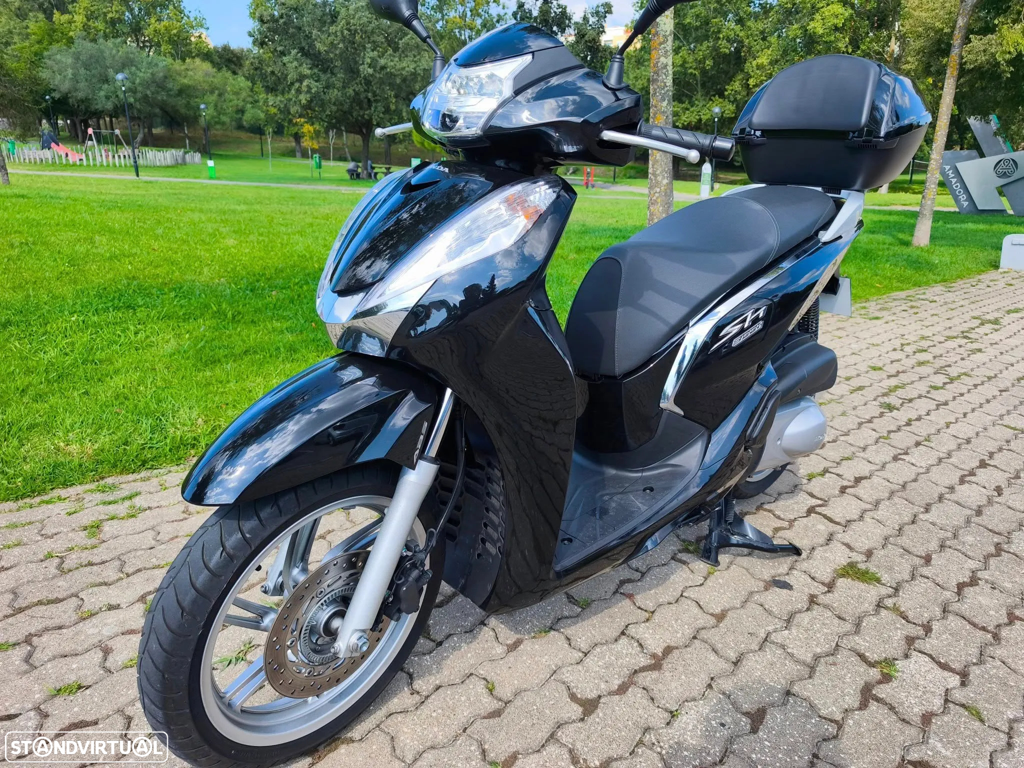 Honda SH 300 - 2