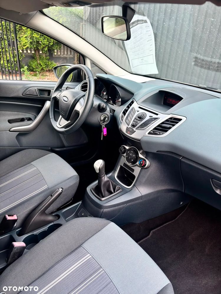 Ford Fiesta 1.25 Titanium EU5 - 17