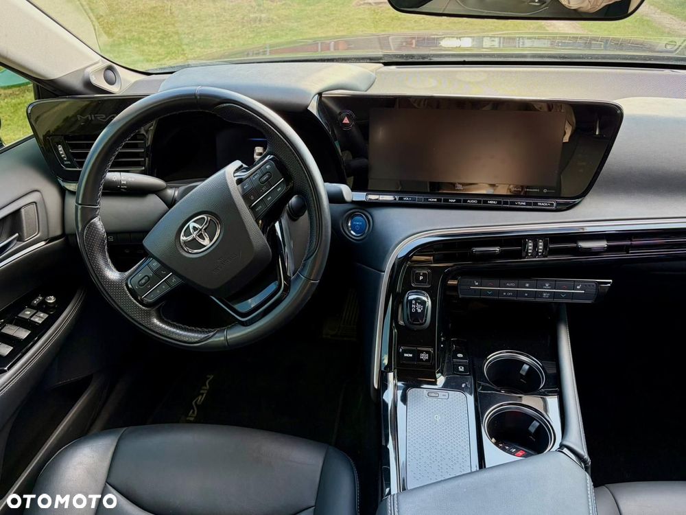 Toyota Mirai Standard - 21