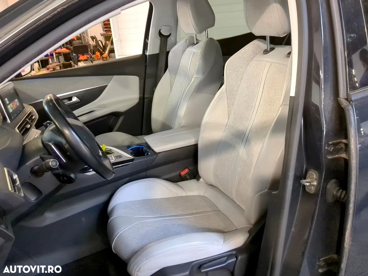 Peugeot 3008 1.2 PureTech S&S EAT8 Allure - 7