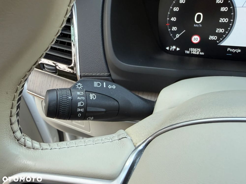 Volvo XC 90 D5 AWD Inscription - 25