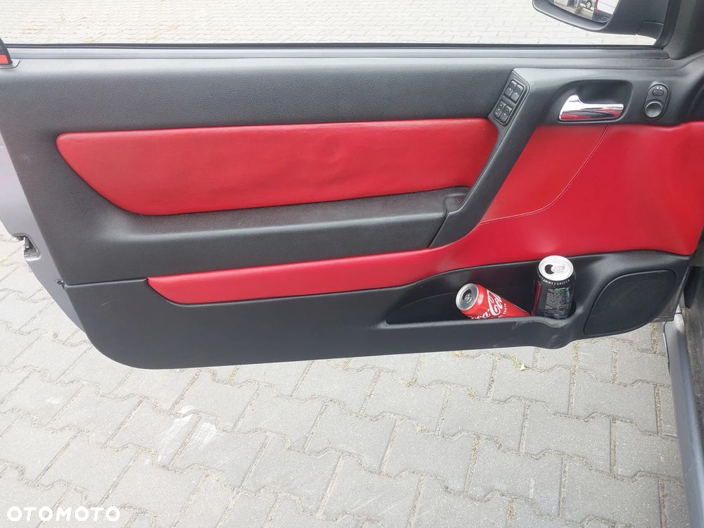 Opel Astra G Bertone Cabrio Cabriolet silnik 1.6 16v 103 KM skrzynia biegów F17 drzwi maska zderzak błotnik lusterko klapa Z4AU Z163 dach dachu składanego maglownica szyba podnośnik fotel kanapa zegary zestaw startowy czujnik felga maglownica zwrotnica sterownik panel moduł listwa wydech tłumik belka sanki zacisk jarzmo tarcza NA CZĘŚCI WSZYSTKIE CZĘŚCI - 21