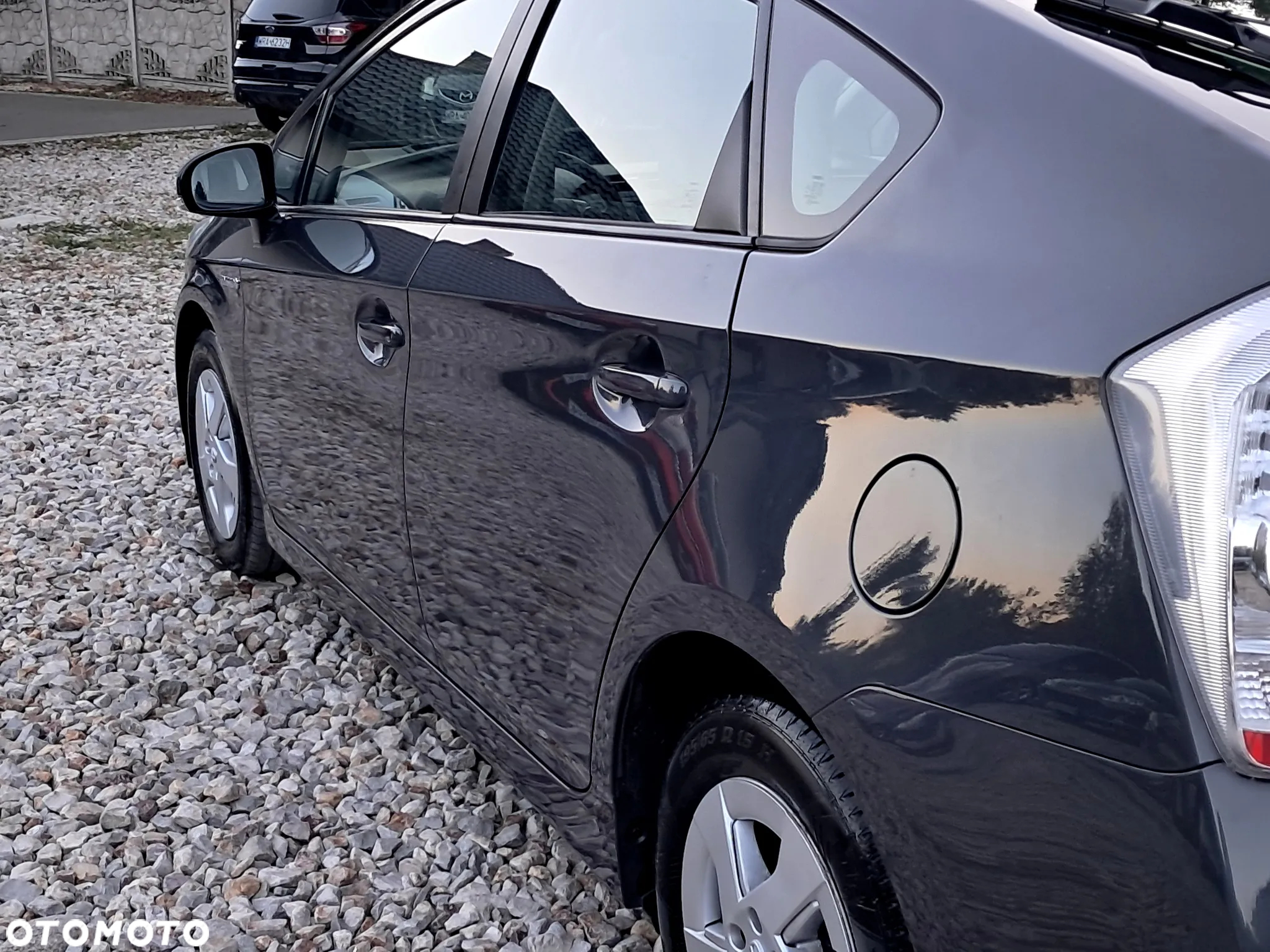 Toyota Prius Plug-in 1.8 HSD Premium - 6