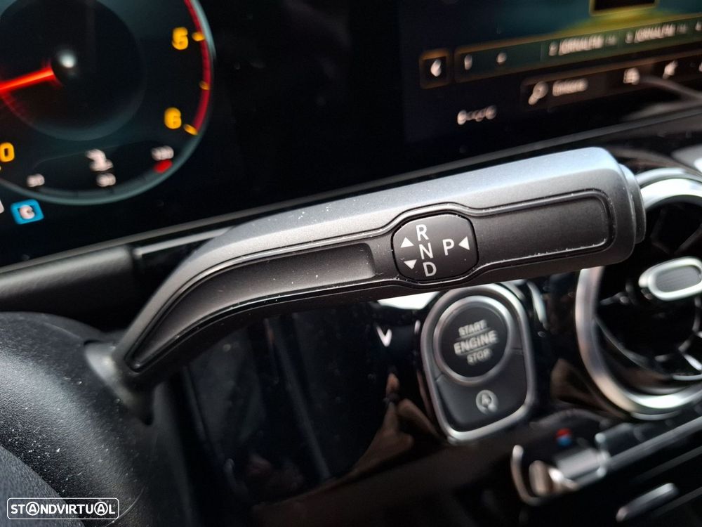 Mercedes-Benz GLA 180 d AMG Line - 16