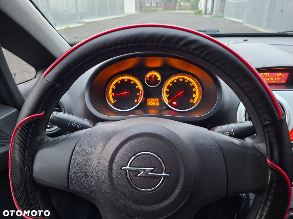 Opel Corsa 1.2 16V Cosmo - 14