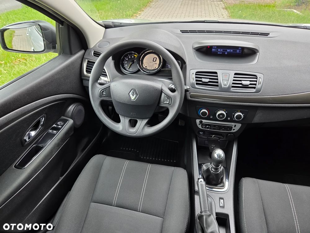 Renault Megane ENERGY TCe 115 Start & Stop Authentique - 11