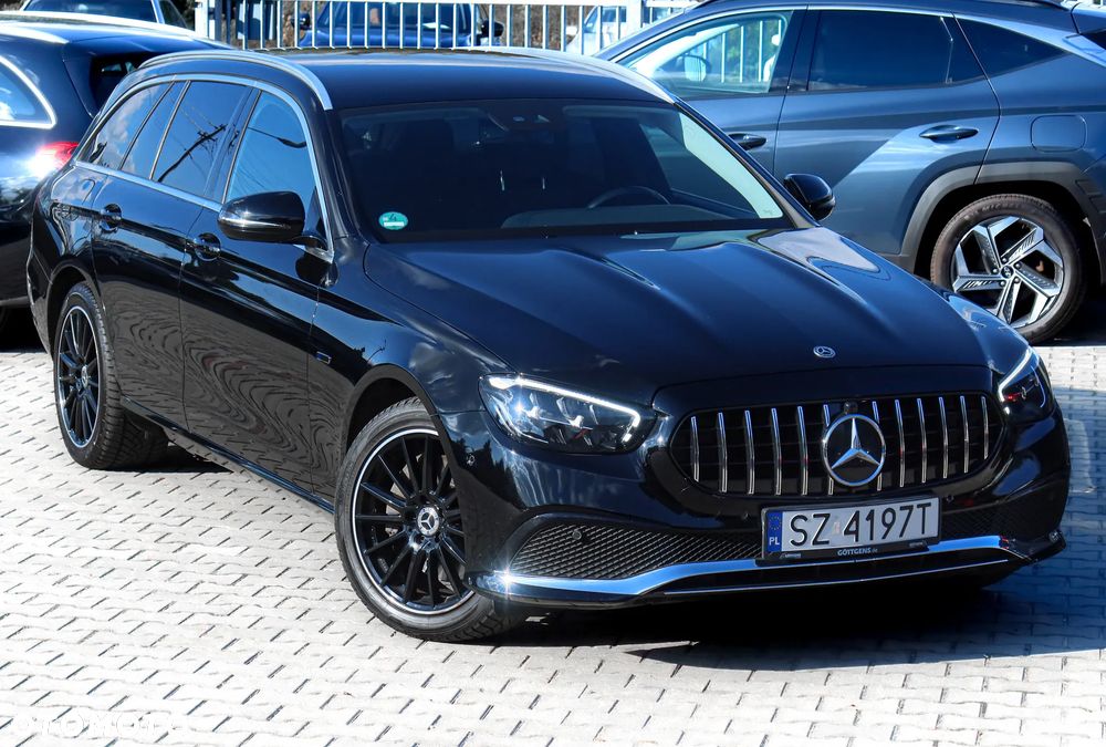 Mercedes-Benz Klasa E 300 T 9G-TRONIC Avantgarde - 28