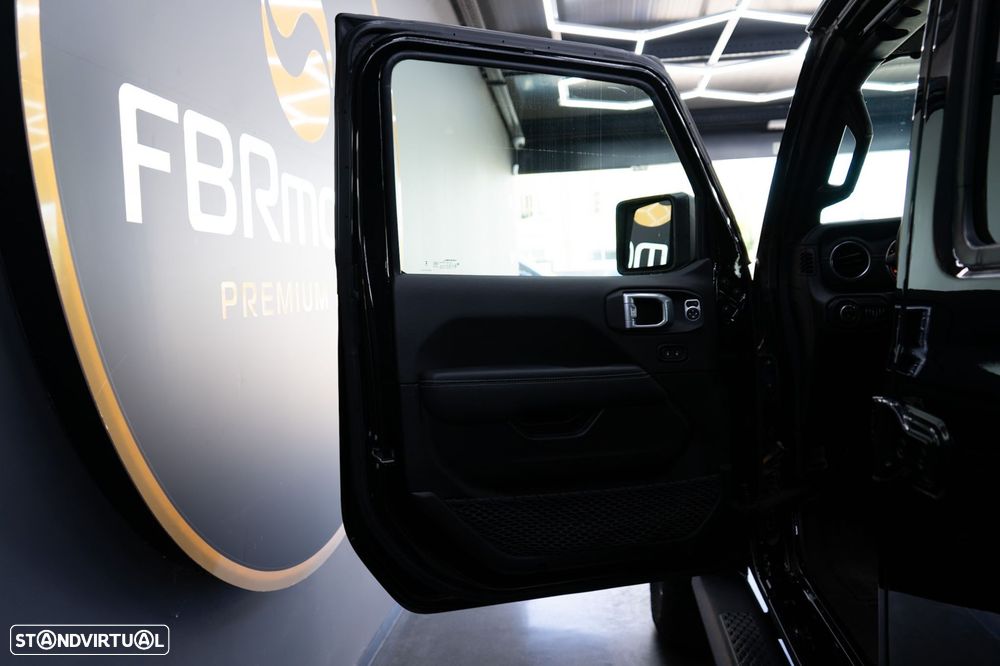 Jeep Gladiator 3.0 CRD Overland AT8 - 24