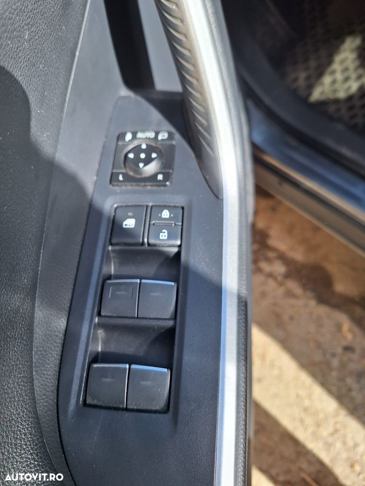 Toyota RAV4 2.0P CVT AWD Dynamic - 6