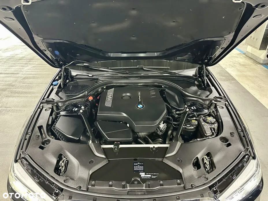 BMW Seria 5 530i xDrive M Sport Edition - 19