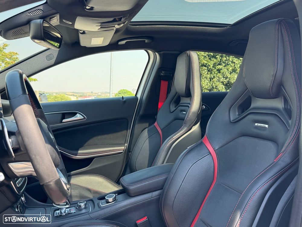 Mercedes-Benz A 45 AMG 4-Matic - 7