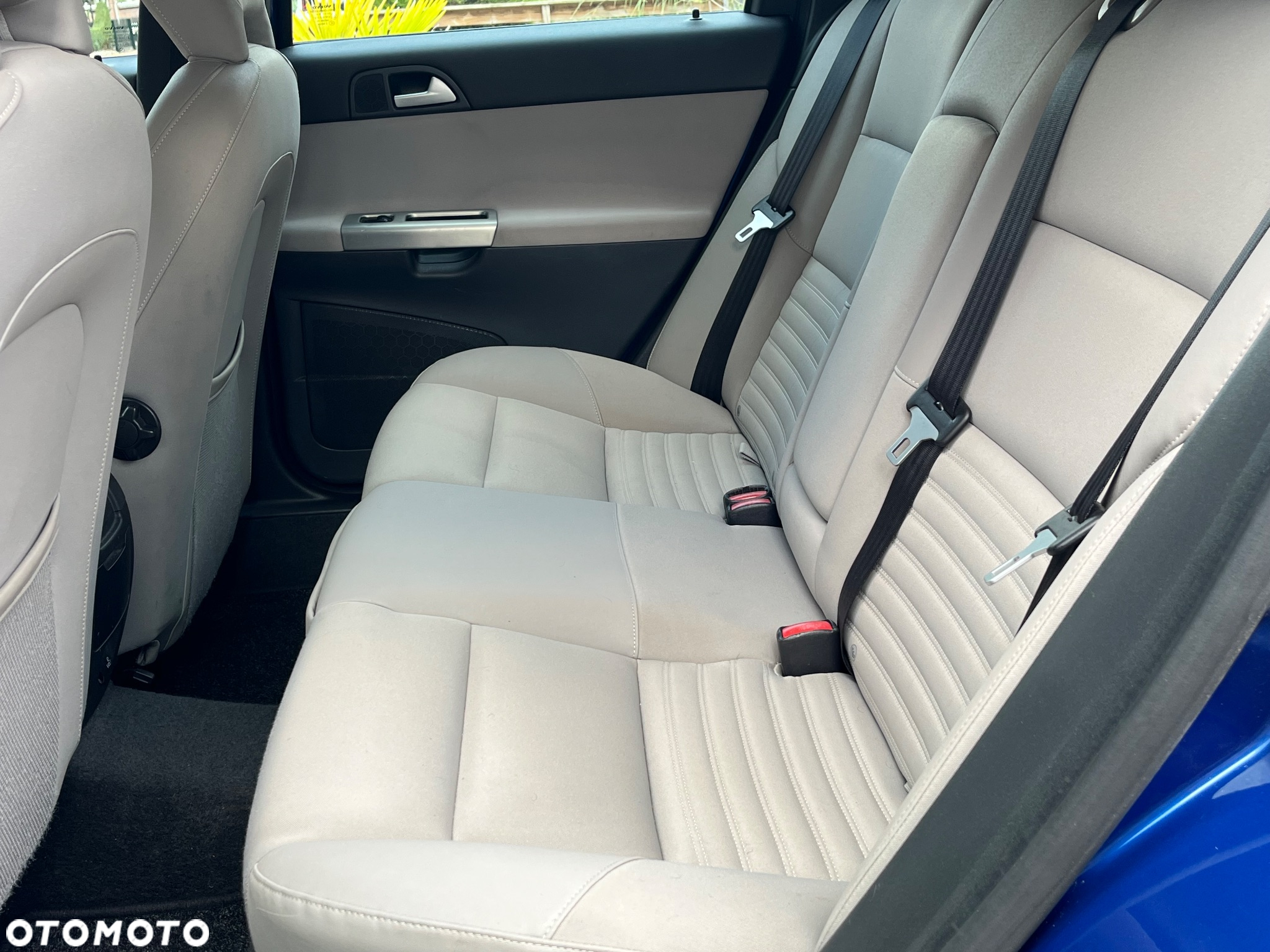 Volvo V50 D5 Momentum - 9