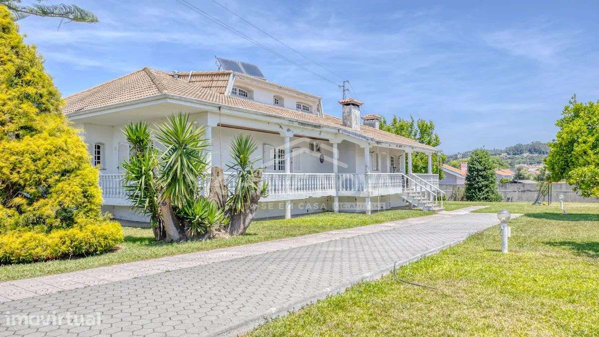 Moradia Isolada V5 c/ Jardim e Garagem em Canelas - Grande imagem: 4/43