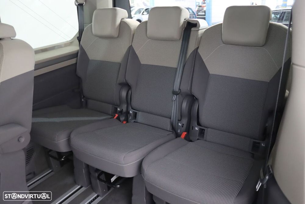 VW Multivan 2.0 TDI Life DSG - 7