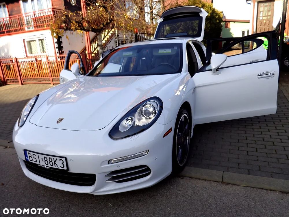 Porsche Panamera 4 PDK Edition - 14