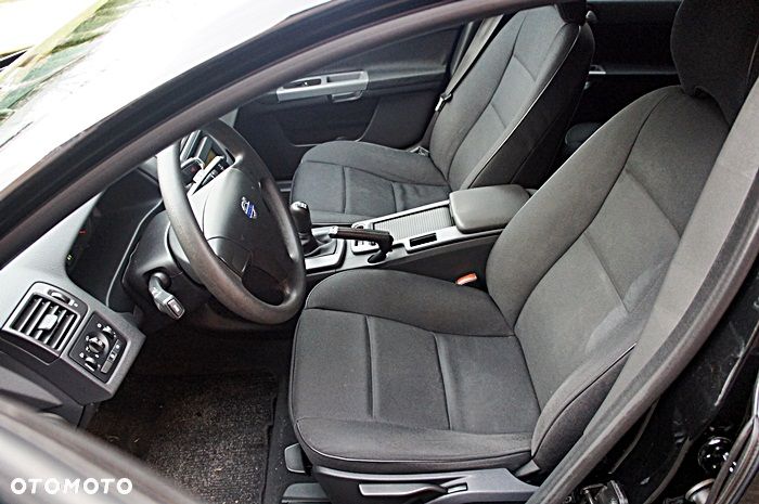 Volvo V50 1.6D DPF DRIVe Kinetic - 16