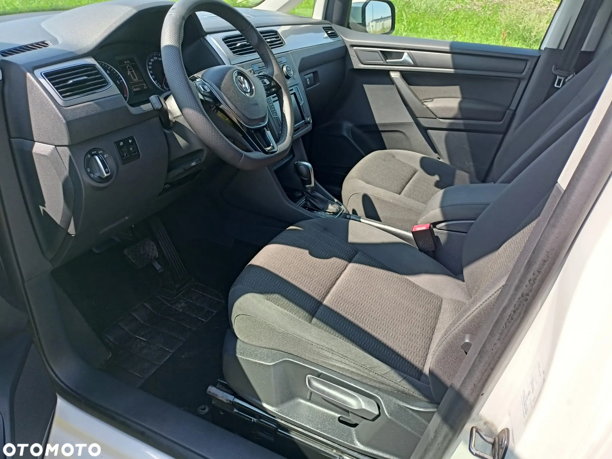 Volkswagen Caddy Maxi 2.0 TDI Highline DSG - 28