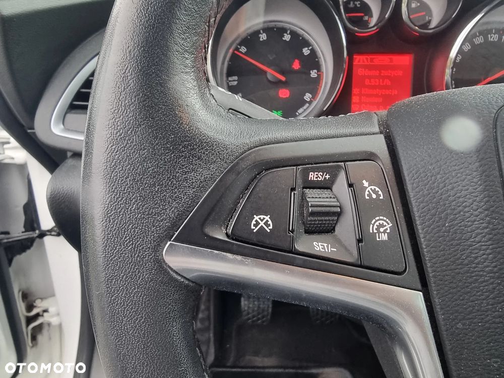 Opel Astra - 17