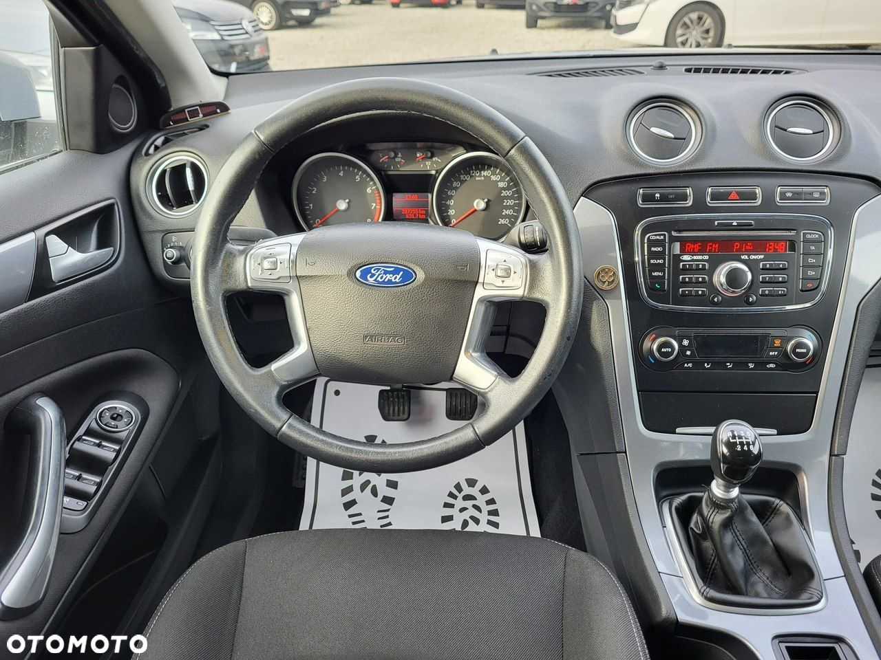 Ford Mondeo - 26