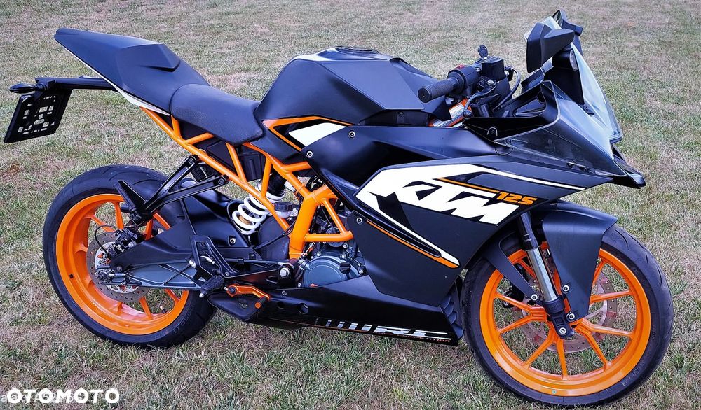 KTM RC 125 - 40
