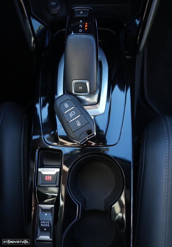 Peugeot 2008 1.2 PureTech GT EAT8 - 37