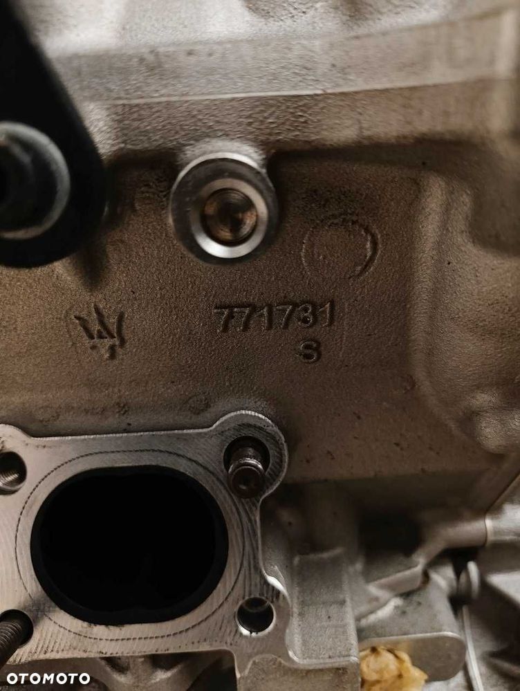 Silnik 3.0L Nettuno 90 z Maserati MC20 Cielo - 12