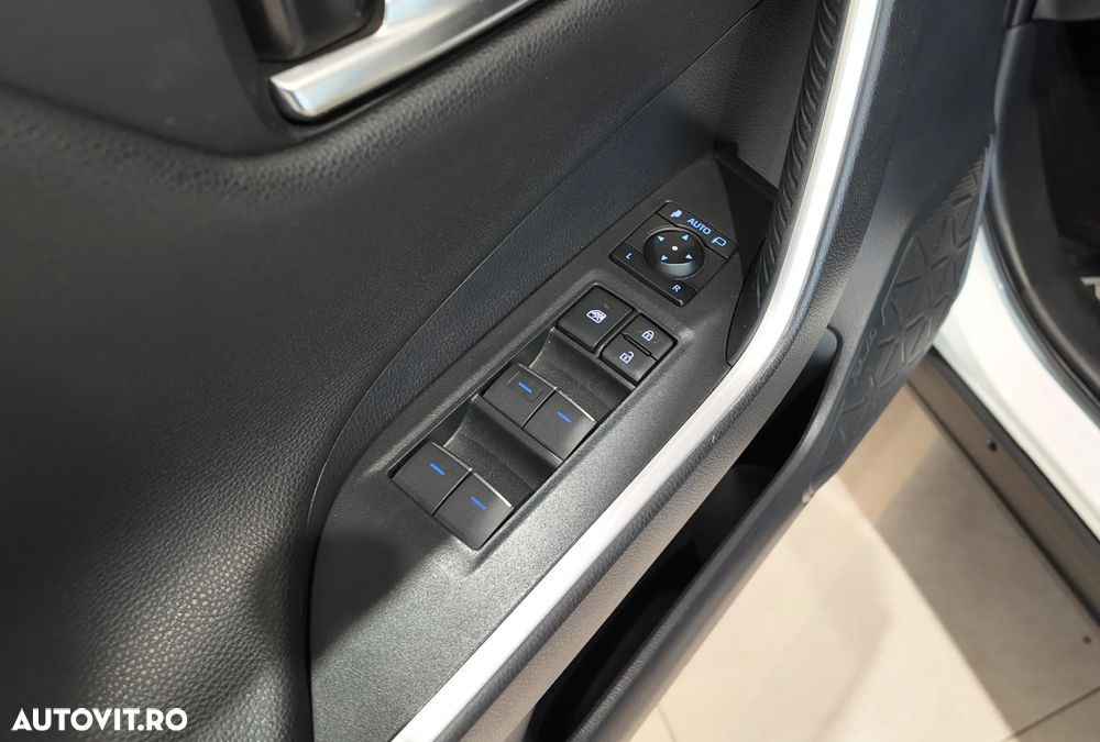 Toyota RAV4 2.5 PHEV VVT-iE 4x4 Style Bi-Tone - 20