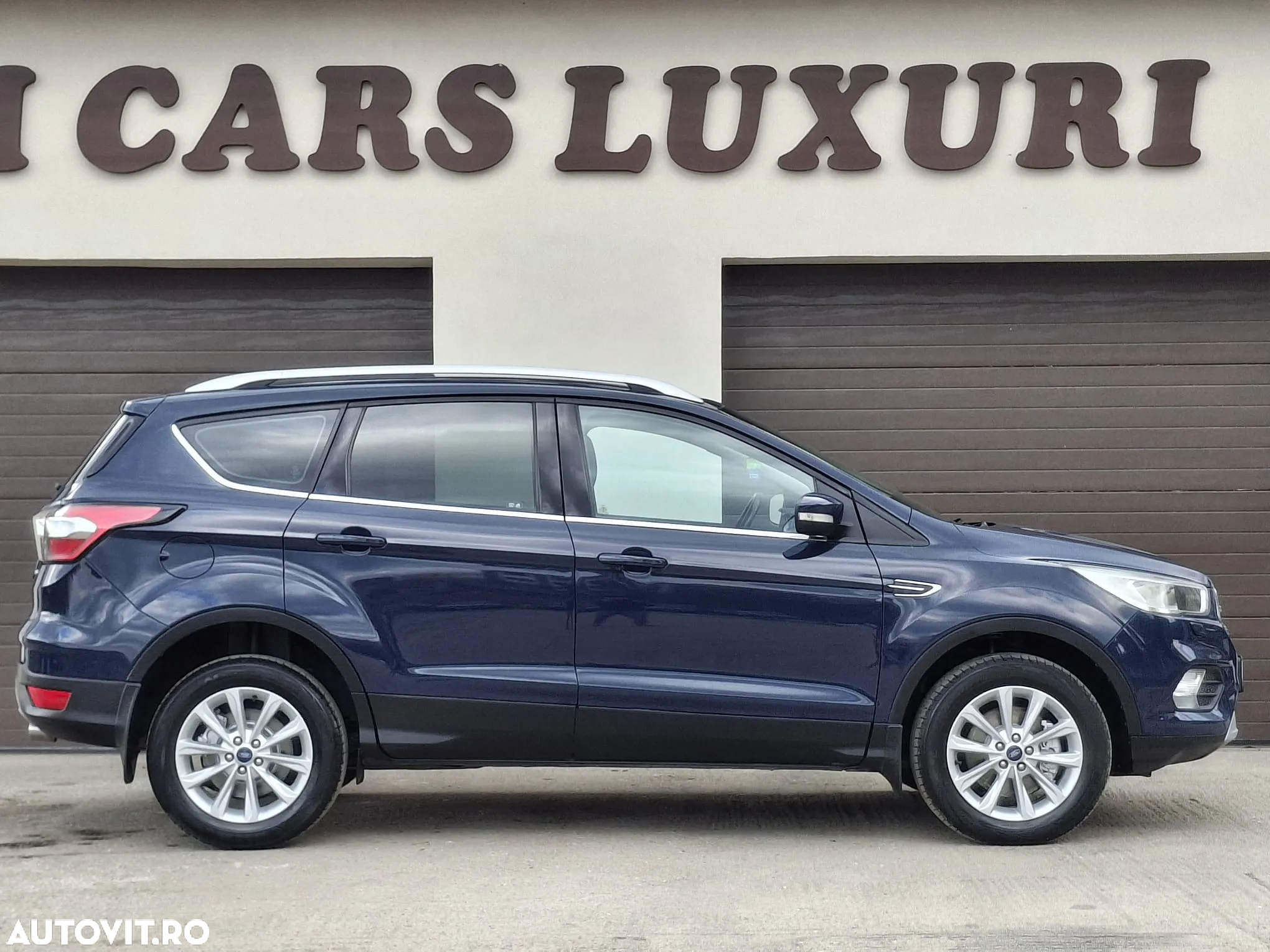 Ford Kuga 2.0 TDCi 4x4 Aut. Business Edition - 38