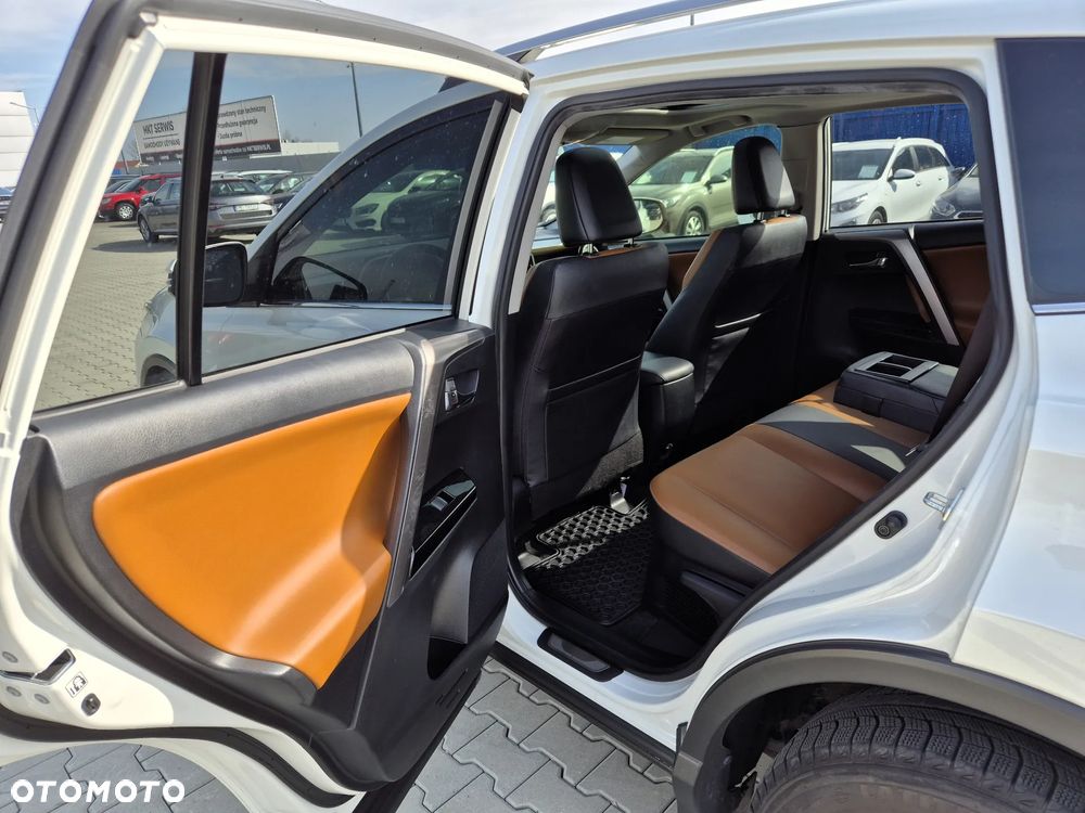 Toyota RAV4 Hybrid Prestige 4x4 - 15