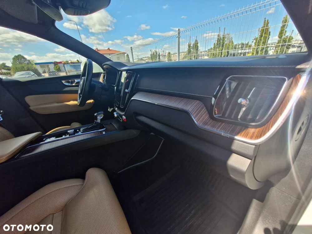 Volvo XC 60 T5 AWD Inscription - 27