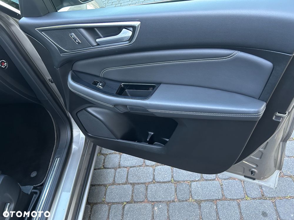 Ford S-Max - 22