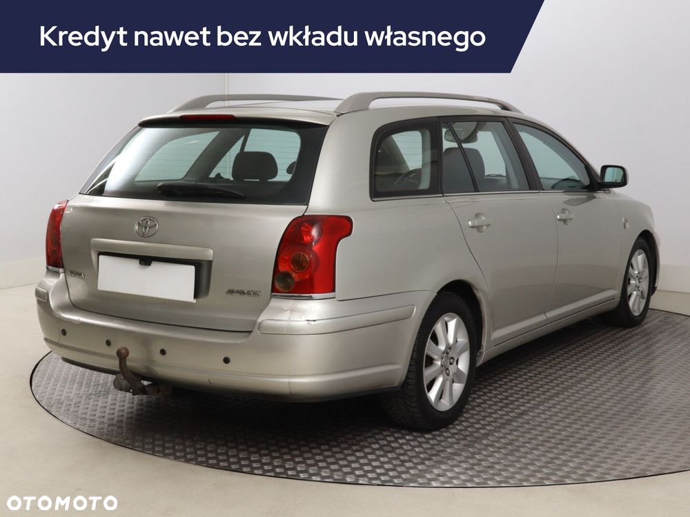 Toyota Avensis - 7