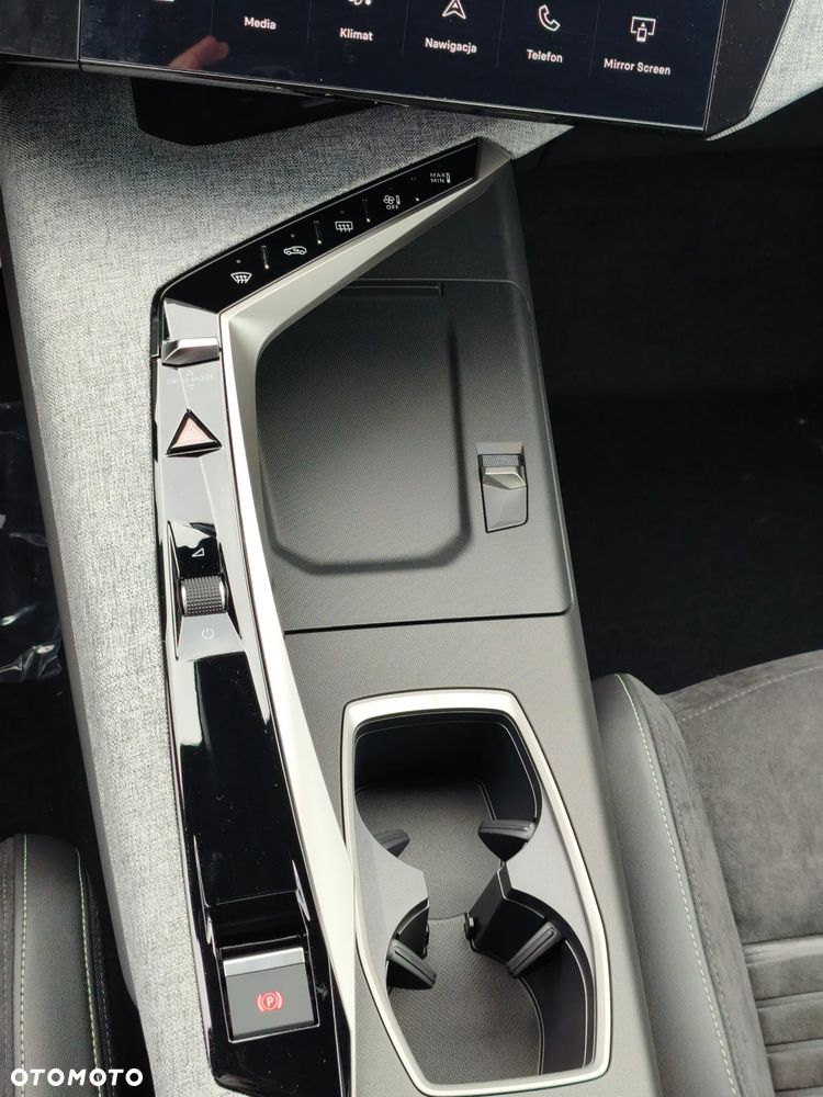 Peugeot 5008 1.6 PHEV 225 GT S e-DCS7 - 27