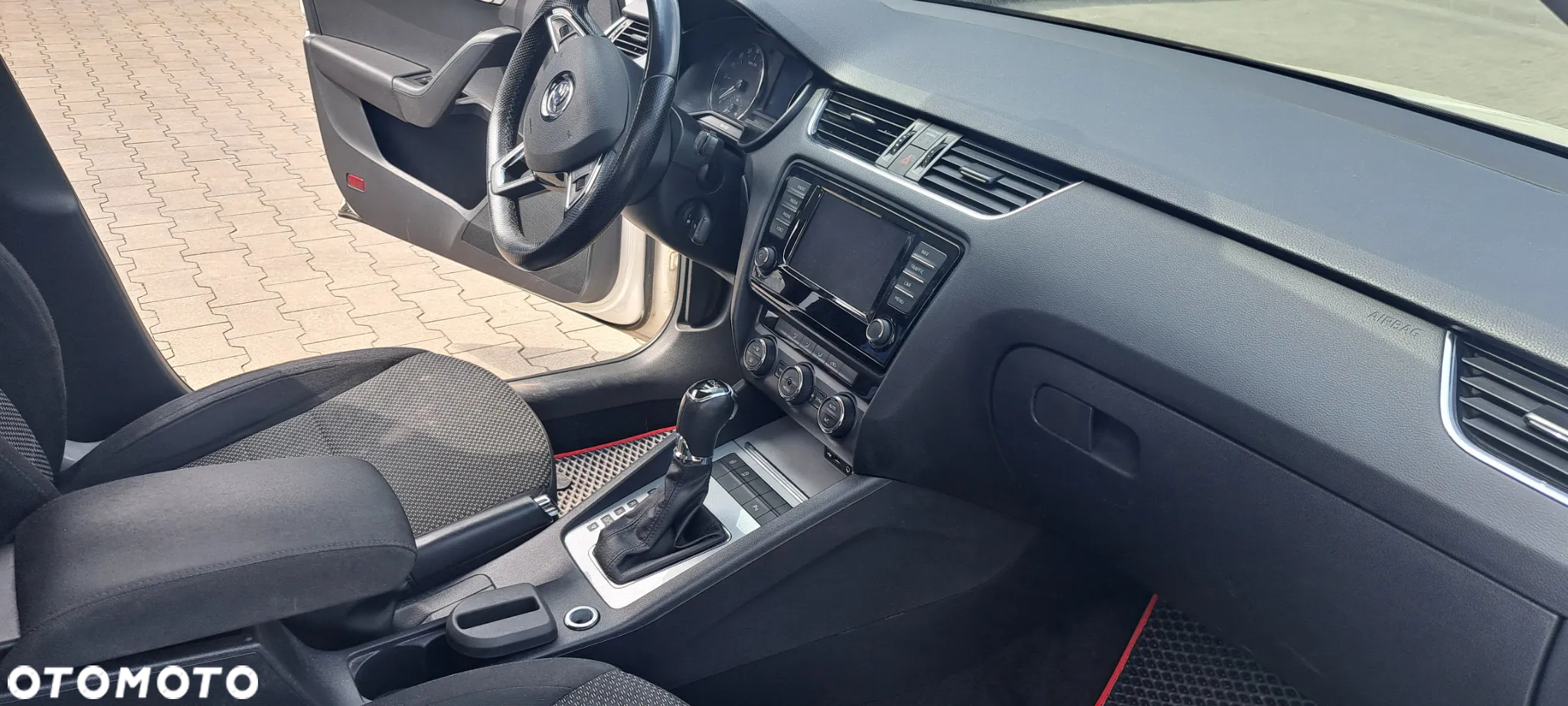 Skoda Octavia 1.6 TDI Ambition DSG - 10