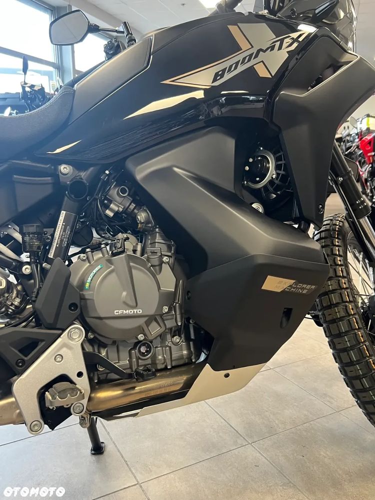 CFMoto MT - 8