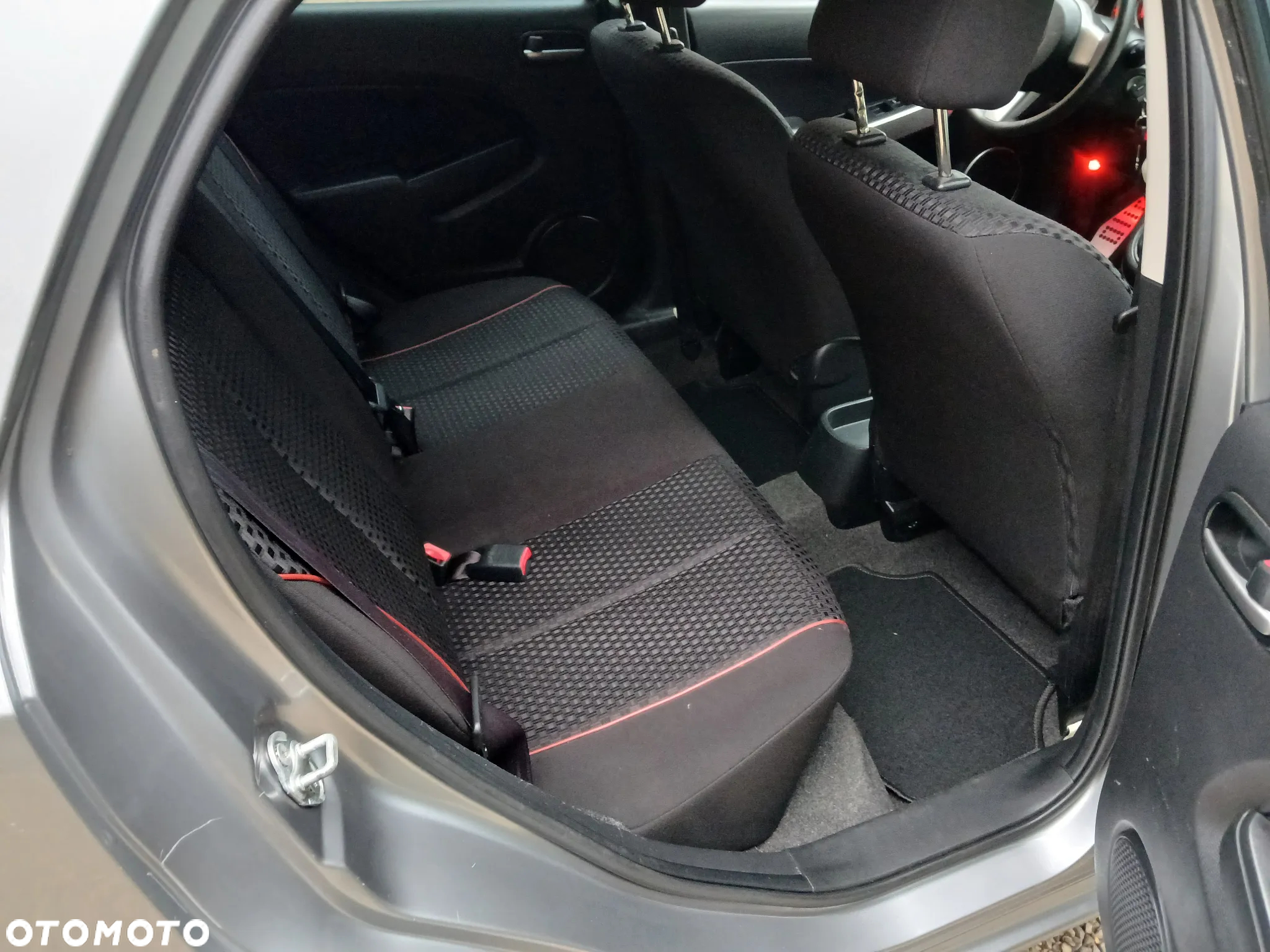 Mazda 2 1.3 Navi + - 7