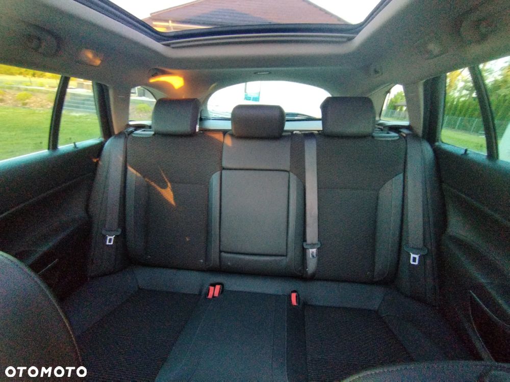 Opel Insignia - 28