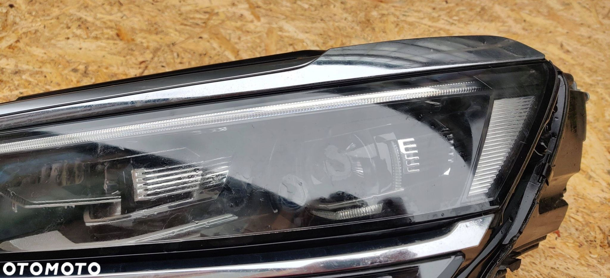 Volkswagen Tiguan 2016 Lampa przednia LEWA USZKODZONA - 16