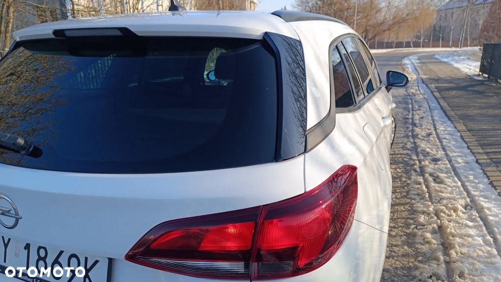 Opel Astra 1.4 Turbo Start/Stop Business - 18