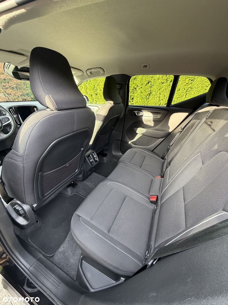 Volvo XC 40 B4 B AWD Momentum - 13