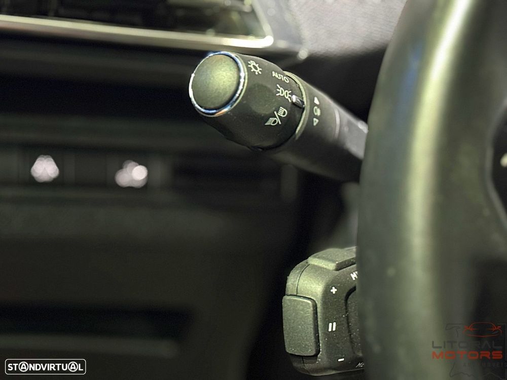 Peugeot 3008 1.2 PureTech Allure Pack EAT8 - 25