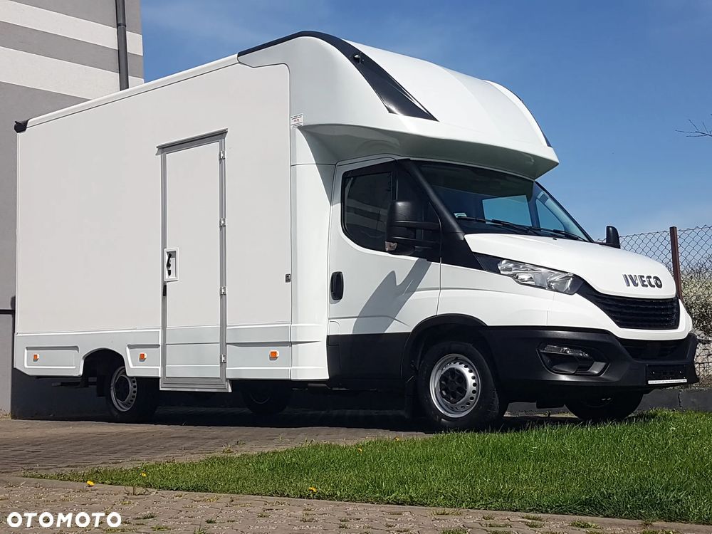 Iveco DAILY KONTENER NISKOPODŁOGOWY 4,43x2,23x2,42 SKLEP KAMPER FOODTRUCK BAR KLIMA KONIOWÓZ - 30