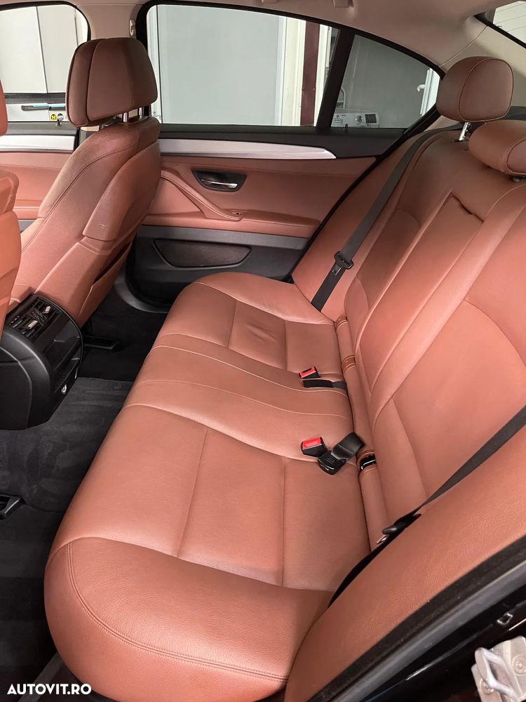 BMW Seria 5 525d xDrive Aut. Modern Line - 12
